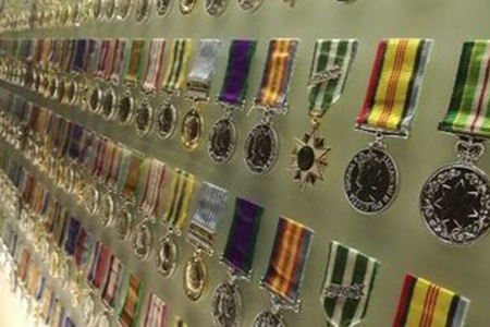 Picture for category Collectible Badges