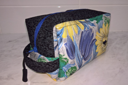 Picture of Pouch - 1950s Floral Box/Blue Zipper